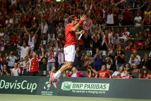 Swiss beat Italy, will face France in Davis Cup final